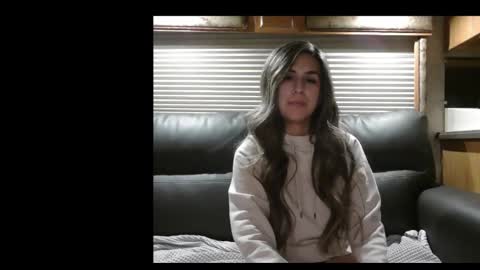 freckles4444 online show from December 17, 5:36 am