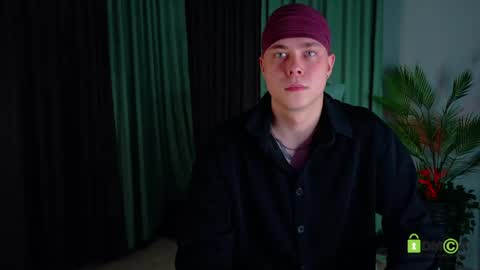 Fred online show from April 18, 7:58 pm