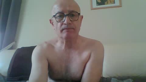 frederic8014 online show from March 12, 9:12 am