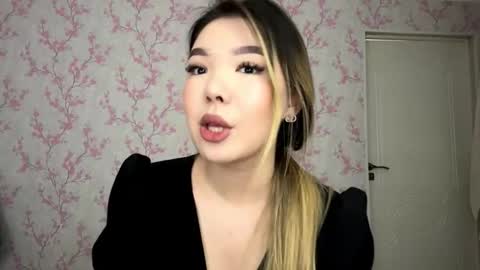 Elina online show from March 21, 6:08 am