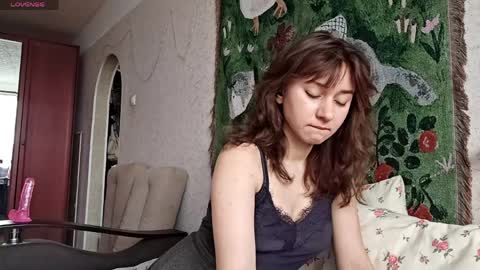 Mia online show from April 5, 8:22 am