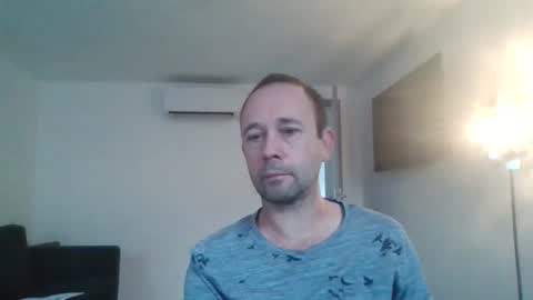 fredodu41 online show from December 2, 9:29 am