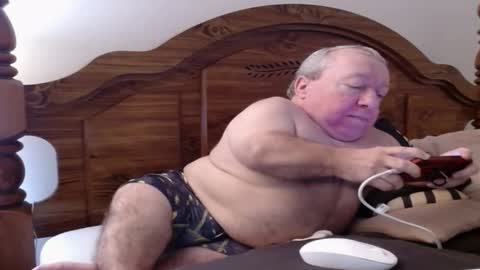 Cute Lil Man online show from November 18, 6:05 am