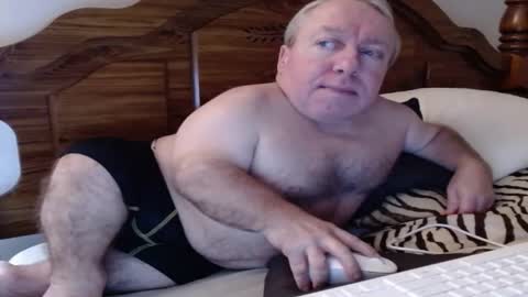 Cute Lil Man online show from November 9, 7:45 am