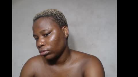 frekkymorelle online show from October 24, 6:47 am