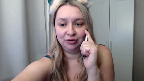 frelina online show from October 28, 7:37 pm