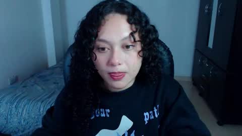 Louise  online show from October 6, 3:02 am