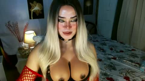 Miss Frea  online show from July 3, 9:30 pm