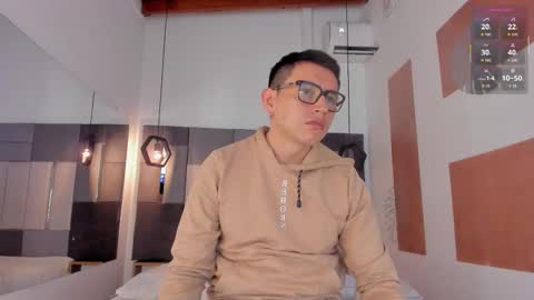  ALIS AND ALEX  online show from November 21, 1:31 pm