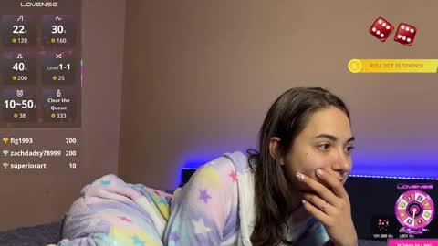 Snapshot of freyaoliver chatting on October 18, 10:36 pm FreyaOliver online show from October 18, 10:36 pm