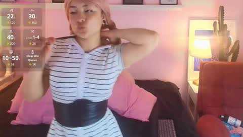 Snapshot of frodita_dream chatting on October 17, 12:42 pm FRODIT online show from October 17, 12:42 pm