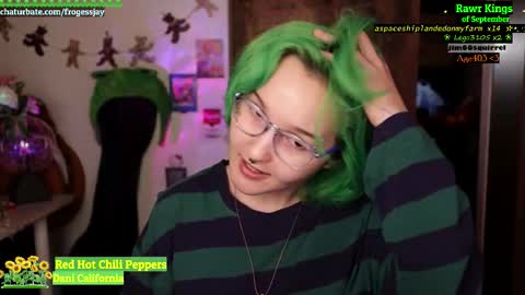 Snapshot of frogessjay chatting on September 22, 12:15 am Jaywise Frogfoot online show from September 22, 12:15 am