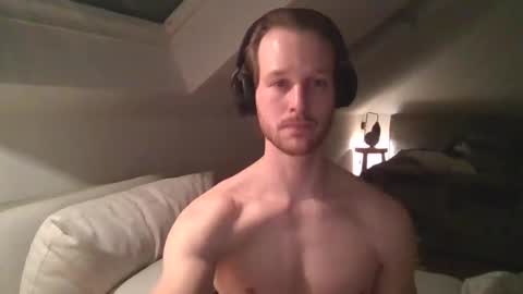 frozenyoga online show from February 24, 9:20 pm