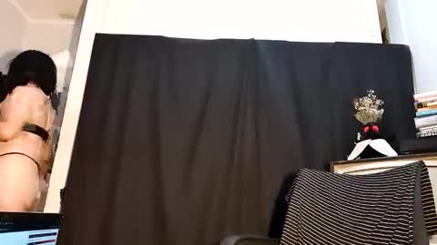 Demian online show from February 5, 2:04 am