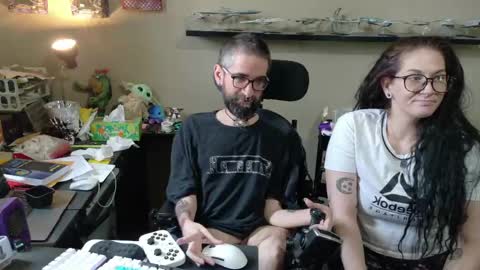 fuck_i_dunno online show from May 1, 9:09 pm