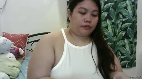 Snapshot of fuck_my_boobs69 chatting on November 1, 5:34 pm BBWpinay online show from November 1, 5:34 pm