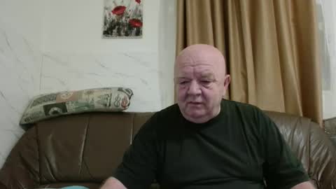 fullballs6 online show from February 22, 3:32 am