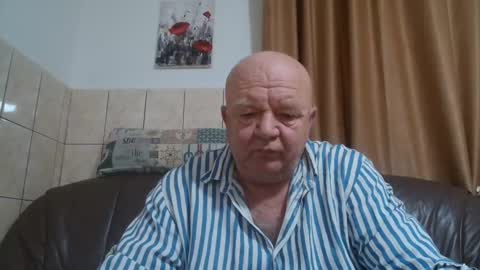 fullballs6 online show from December 24, 1:27 am