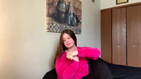Snapshot of funflirt97 chatting on October 21, 5:05 pm Linnys Palace online show from October 21, 5:05 pm
