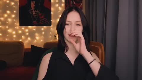 Eva online show from March 14, 3:49 pm