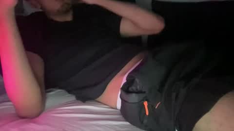 funthings011 online show from April 1, 8:28 pm