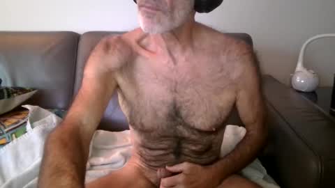 furrydawg online show from December 22, 5:42 pm