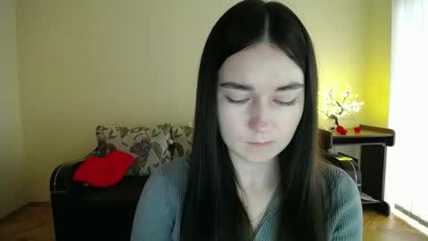 Jaklin online show from December 5, 10:03 am