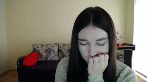 Jaklin online show from November 26, 9:50 am