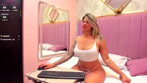 Gaby Santos online show from February 19, 2:49 pm