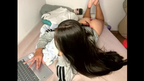 gabbyfoox online show from November 16, 4:03 am