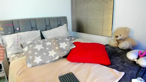 Gabriela  online show from April 9, 4:49 am