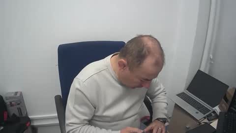 gabriel9_2003 online show from April 30, 10:09 am