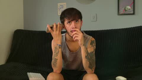 gabriel_and_geronimo online show from April 13, 9:08 pm