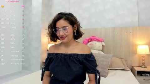 Gabriela Vargas online show from November 15, 4:25 am