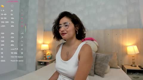 Gabriela Vargas online show from October 30, 3:29 am