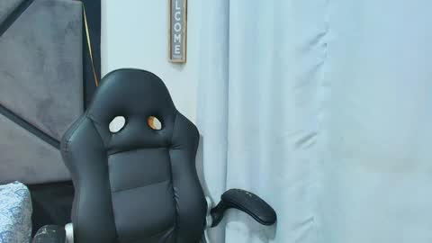 Snapshot of gabrieladurann chatting on September 14, 12:13 am GABRIELA online show from September 14, 12:13 am