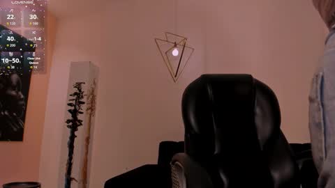 Gabriella Lee online show from February 13, 3:54 am