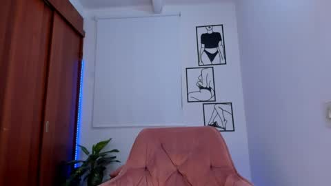    online show from April 13, 9:08 pm