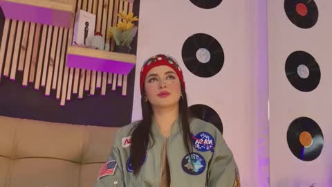 Gaby  online show from December 4, 3:00 pm