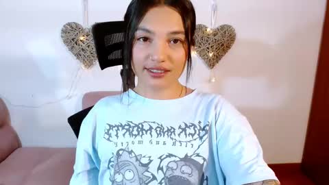 My name is Gabriela.. nice to meet you thumbs up please its very important to me online show from February 17, 3:27 am