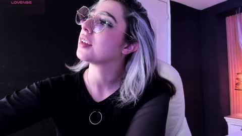 gabyrose9 online show from April 1, 7:33 pm