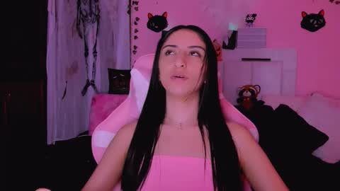 gabyye capprins online show from October 31, 1:28 am