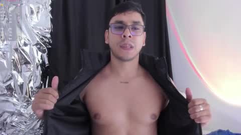 Gadiel online show from October 15, 5:54 am