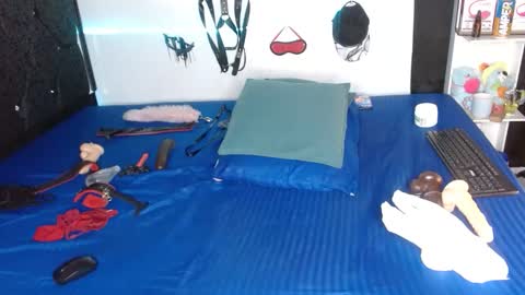 gael hot online show from February 2, 1:03 am