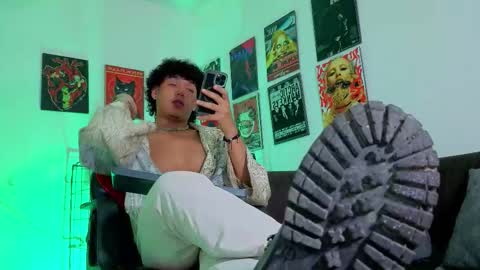 Gael Conner online show from November 20, 3:27 am