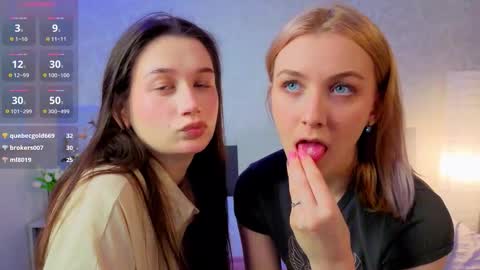 Violla online show from November 12, 3:31 am