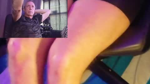 garnettrobert438 online show from July 26, 11:57 pm