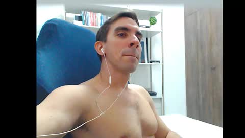 gatosarado23 online show from September 11, 2:35 am