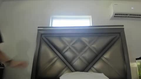 Snapshot of gayndepressed chatting on September 22, 7:07 pm Trace online show from September 22, 7:07 pm