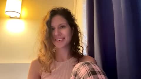 SofiBloom online show from October 31, 2:17 pm